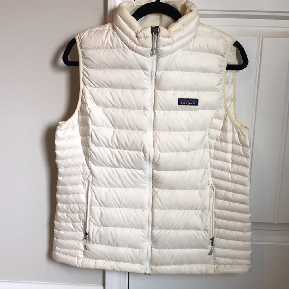 Patagonia White Women’s Puffer Vest
